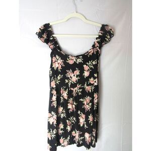 EUC Torrid Size 2 Black/Pink Babydoll Super Soft Slub Ruffle Shoulder Tank